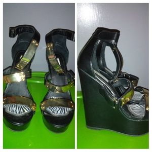 Women's shoes
